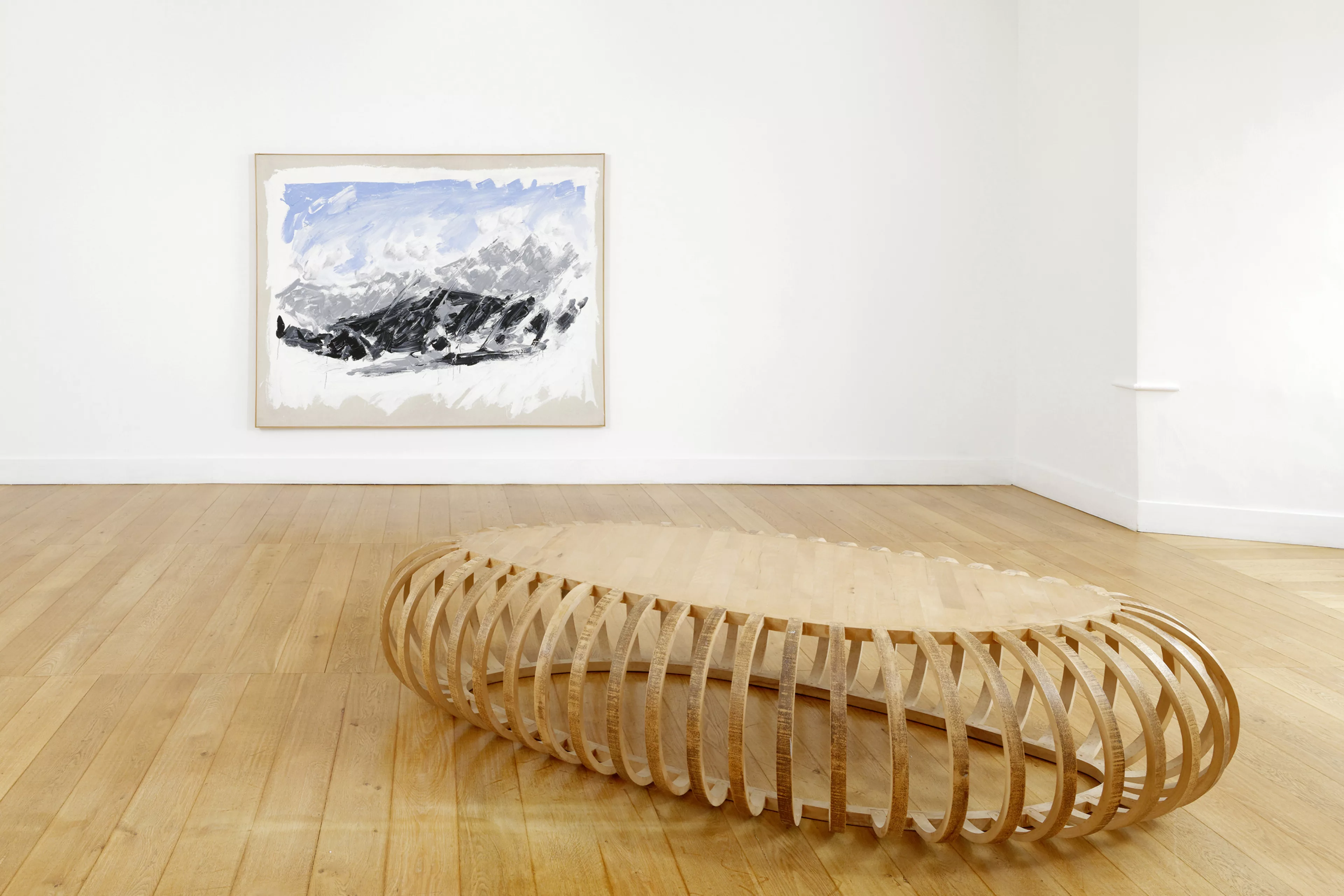 Vue de l'exposition Eroded Landscape : accrochage de la collection