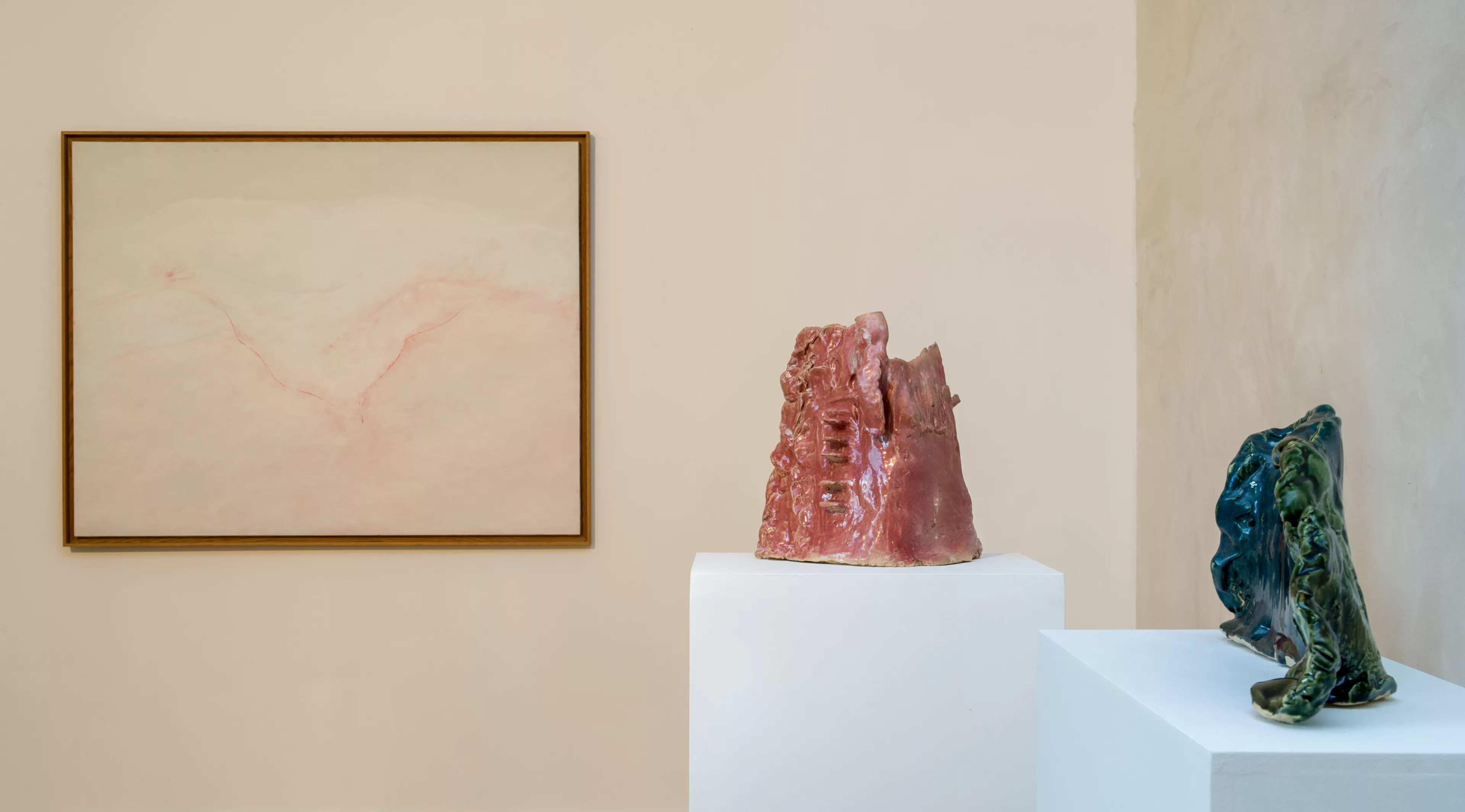 Vue de l'exposition L'homme qui fera pousser un arbre nouveau