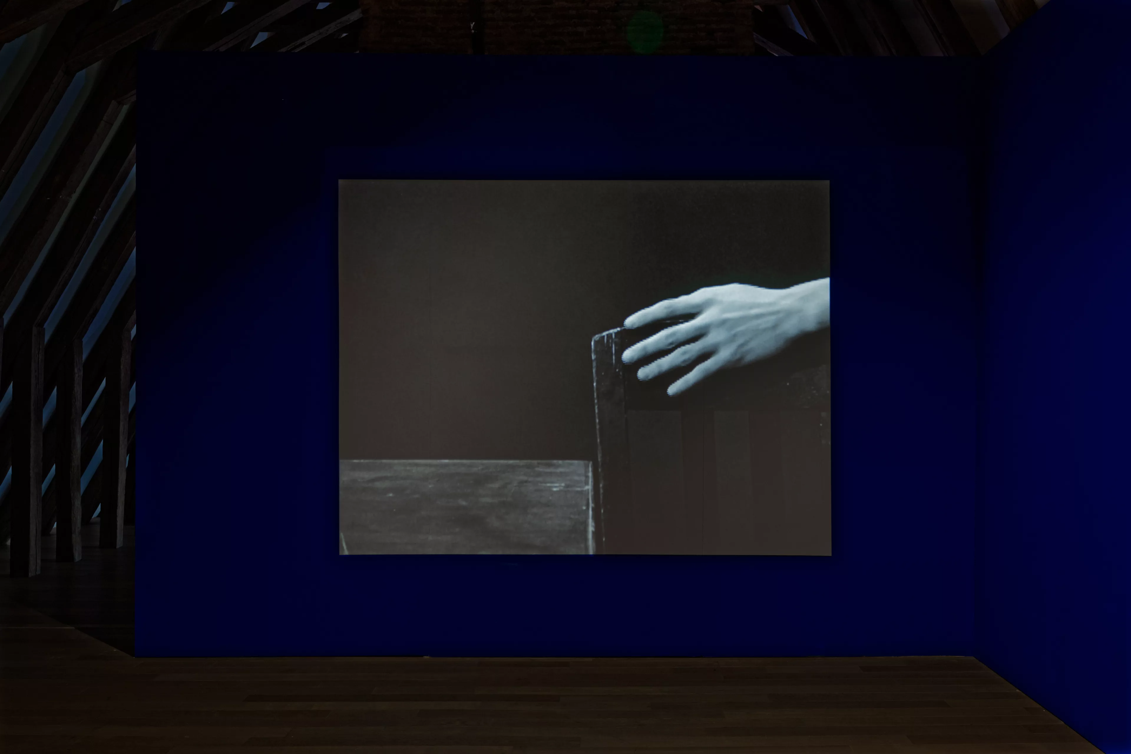 Vue de l'exposition Spaces to see